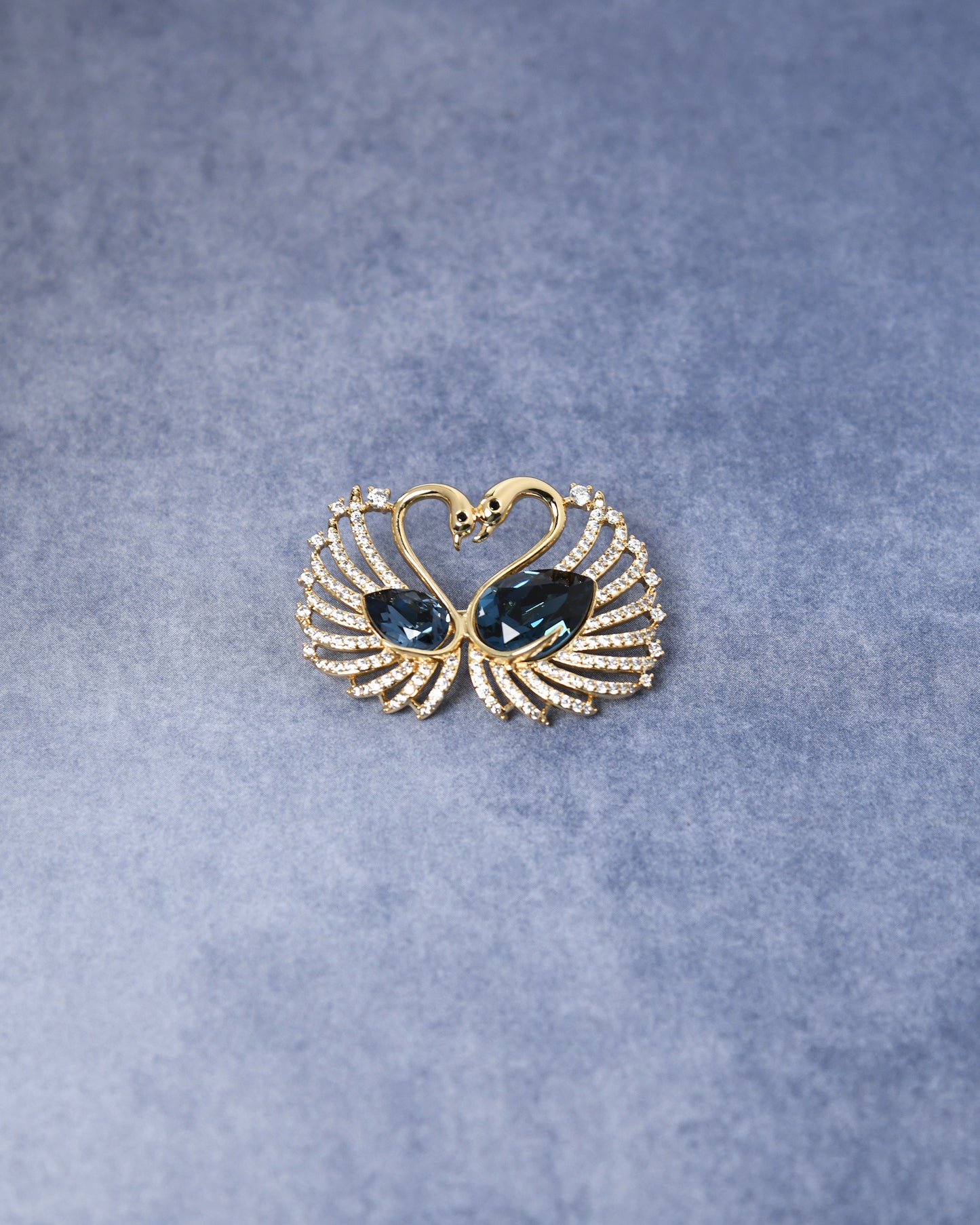 Venus Swan Brooch – Astrology Planet Enabling Brooch | Gold Finish | Astro Chart™