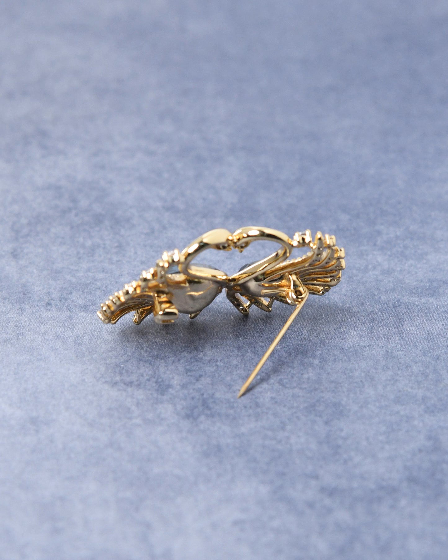 Venus Swan Brooch – Astrology Planet Enabling Brooch | Gold Finish | Astro Chart™